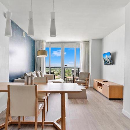 Modern One Bedroom Rental At Beach Walk Resort Miami 18Th Floor 哈兰代尔海滩 外观 照片